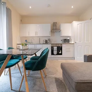 https://cosy-3-bedroom-brighton-w-beach-view-by-opulent.brighton-hotels-england.com